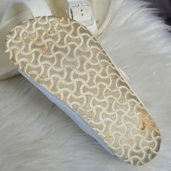 Birkenstock Arizona White Eva Foam Strappy Sandals Youth Size 33 US Size 2-2.5 - Picture 17 of 17